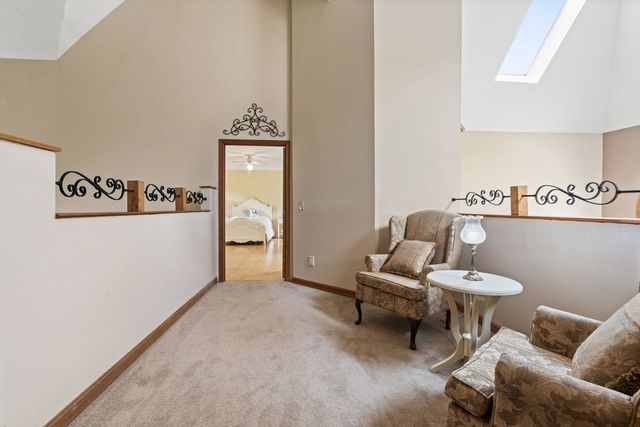 103 Renshaw Rd, Weare, NH 03281