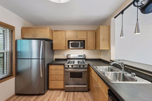 244 3rd Avenue NE, Minneapolis, MN 55413
