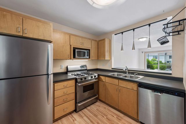 244 3rd Avenue NE, Minneapolis, MN 55413