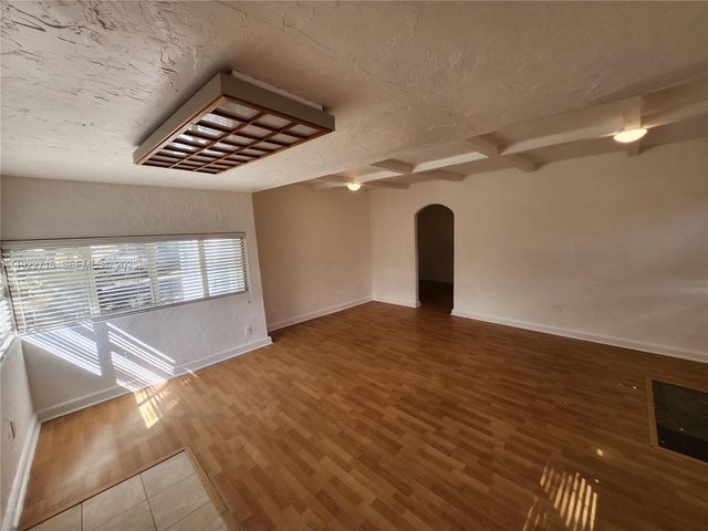 2129 Taylor St, Hollywood, FL 33020