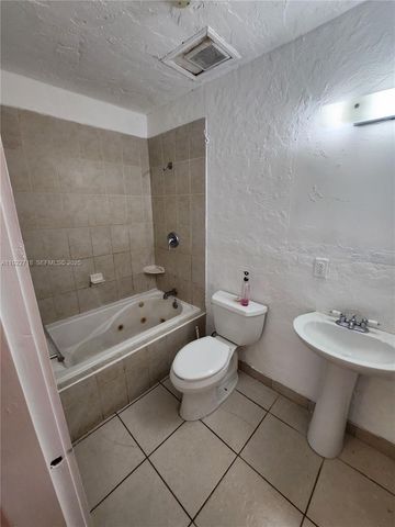 2129 Taylor St, Hollywood, FL 33020