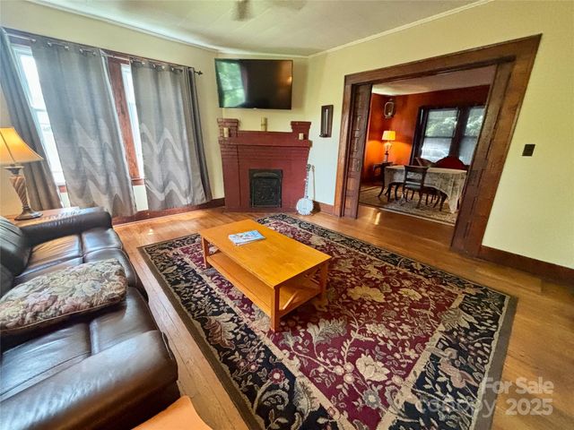 176 S French Broad Avenue, Asheville, NC 28801