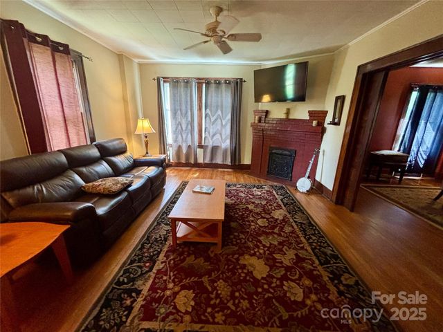 176 S French Broad Avenue, Asheville, NC 28801