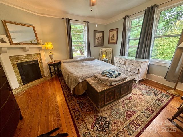 176 S French Broad Avenue, Asheville, NC 28801