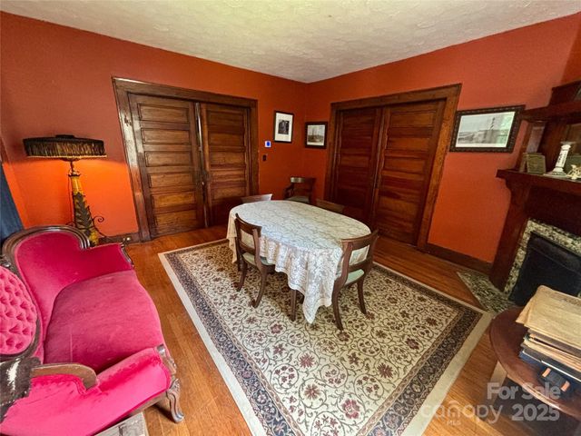 176 S French Broad Avenue, Asheville, NC 28801