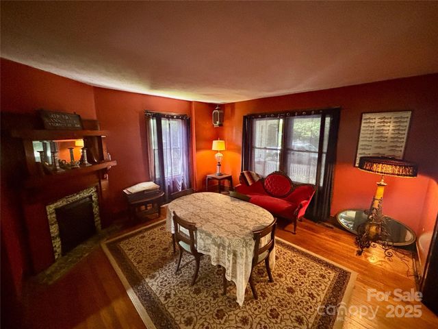 176 S French Broad Avenue, Asheville, NC 28801