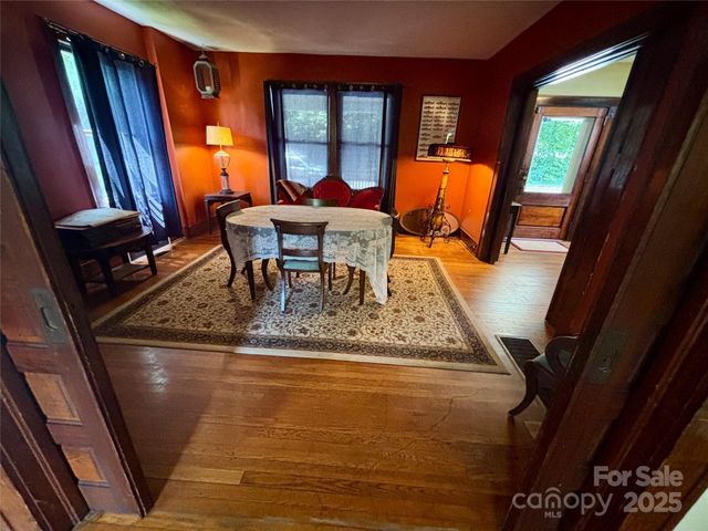 176 S French Broad Avenue, Asheville, NC 28801