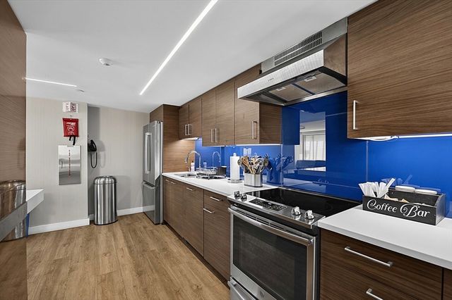 151 Tremont Street 9U, Boston, MA 02111