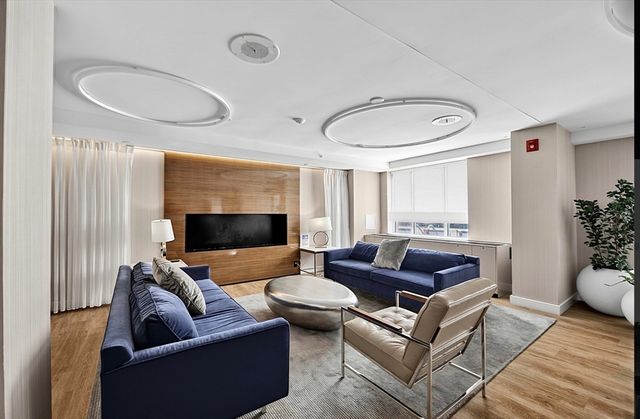 151 Tremont Street 9U, Boston, MA 02111