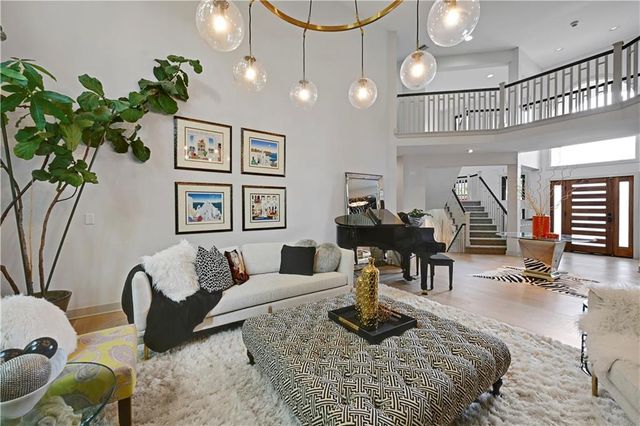 5703 W 128th Street, Overland Park, KS 66209