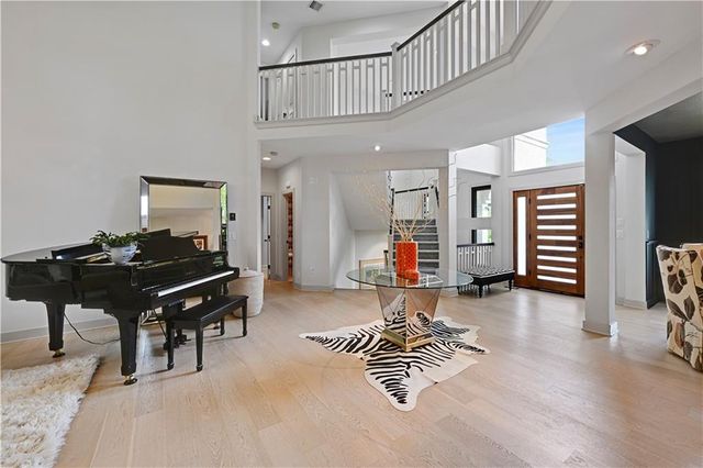 5703 W 128th Street, Overland Park, KS 66209