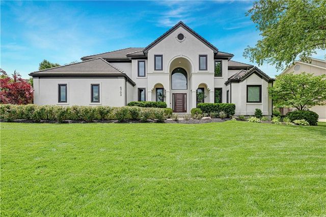 5703 W 128th Street, Overland Park, KS 66209