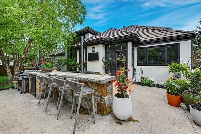 5703 W 128th Street, Overland Park, KS 66209