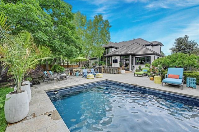 5703 W 128th Street, Overland Park, KS 66209