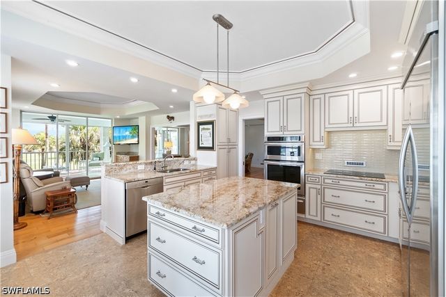 591 Audubon BLVD B-102, Naples, FL 34110