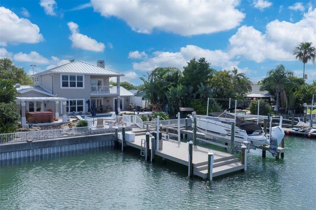311 S ISLE DRIVE, St Pete Beach, FL 33706