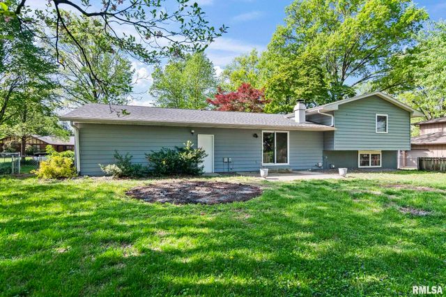 125 CYPRESS POINT Drive, Springfield, IL 62704