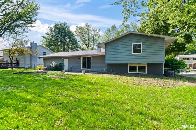125 CYPRESS POINT Drive, Springfield, IL 62704
