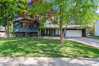 125 CYPRESS POINT Drive, Springfield, IL 62704