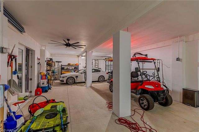 2479 HARBOUR LN, Sanibel, FL 33957