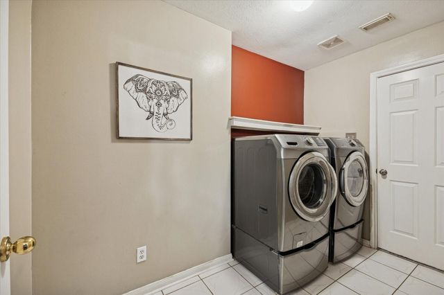 1409 Bob White Trail, Sealy, TX 77474