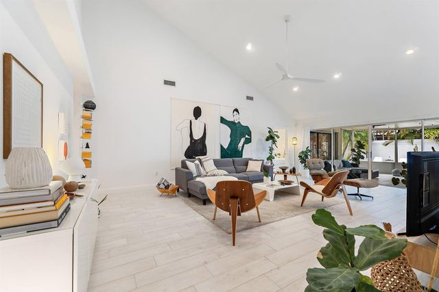 125 Harbourside Circle, Jupiter, FL 33477