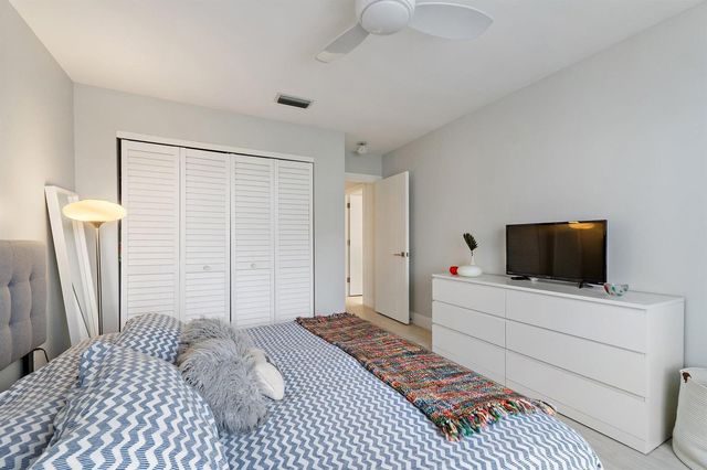 125 Harbourside Circle, Jupiter, FL 33477