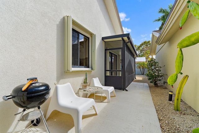 125 Harbourside Circle, Jupiter, FL 33477