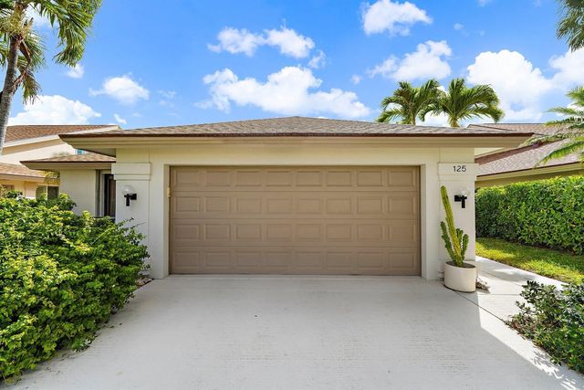 125 Harbourside Circle, Jupiter, FL 33477