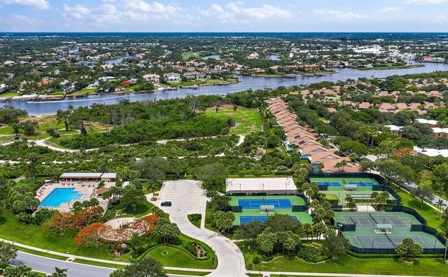 125 Harbourside Circle, Jupiter, FL 33477