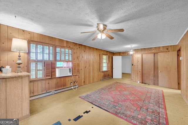 24 Laurel Drive, Hartwell, GA 30643
