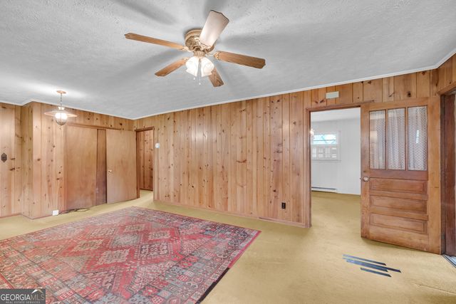24 Laurel Drive, Hartwell, GA 30643