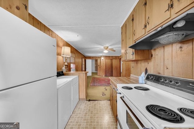 24 Laurel Drive, Hartwell, GA 30643