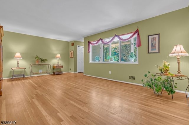 1155 Cambridge Ln, Bridgewater Twp., NJ 08807