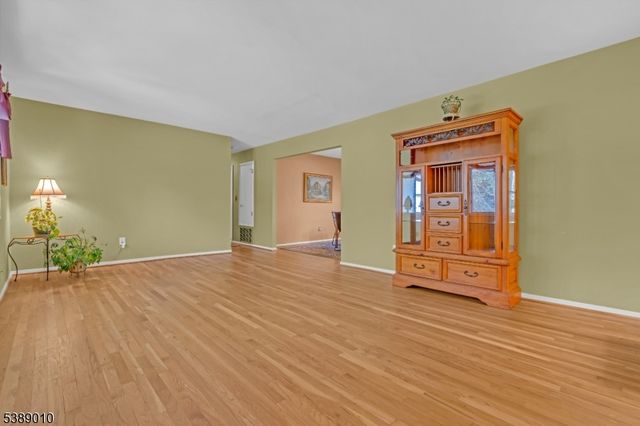 1155 Cambridge Ln, Bridgewater Twp., NJ 08807