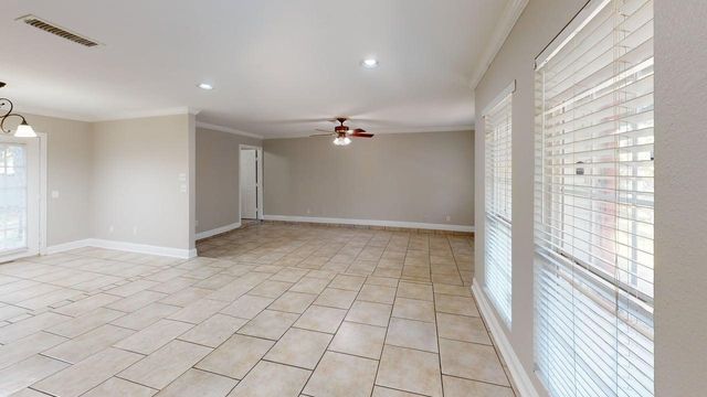 810 Pleasant Hills Drive, Dallas, TX 75217