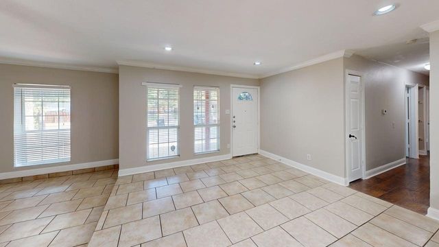 810 Pleasant Hills Drive, Dallas, TX 75217