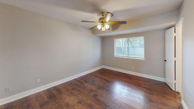 810 Pleasant Hills Drive, Dallas, TX 75217