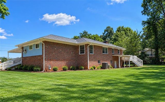 230 North Drive, Hampton, GA 30228