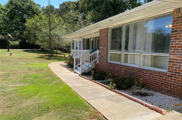230 North Drive, Hampton, GA 30228