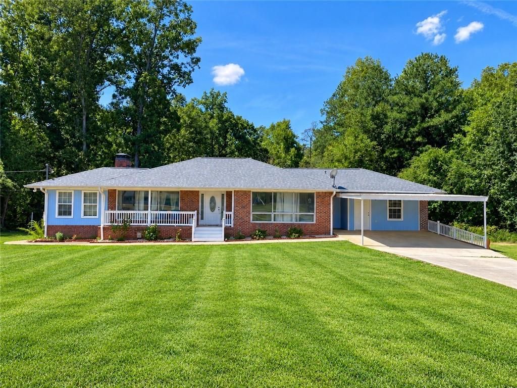 230 North Drive, Hampton, GA 30228