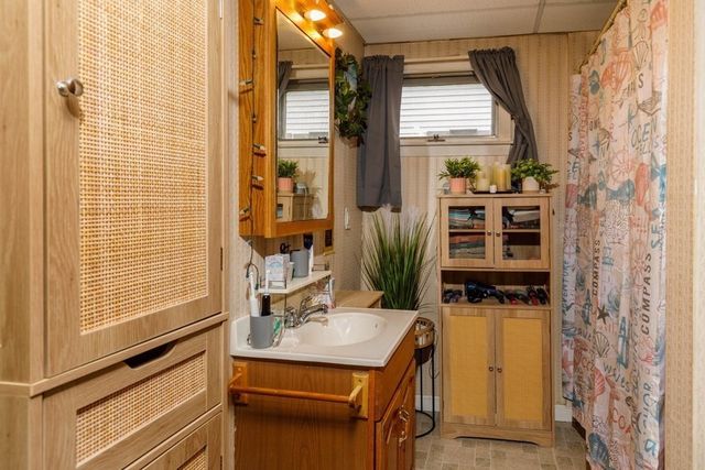 77 Falulah Street, Fitchburg, MA 01420