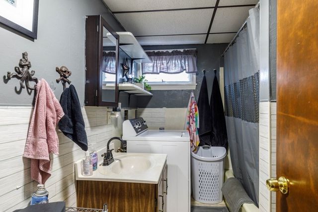 77 Falulah Street, Fitchburg, MA 01420