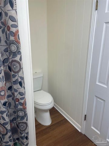 101 Seamarge Cir, Pensacola, FL 32507