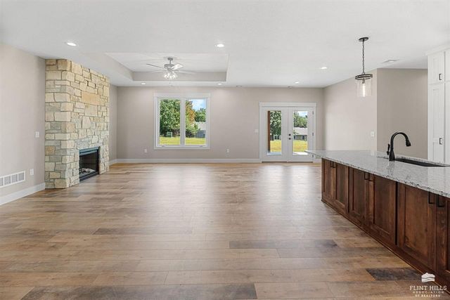 2008 Arbor Lane, Wamego, KS 66547