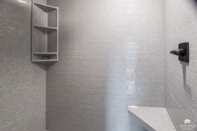 2008 Arbor Lane, Wamego, KS 66547