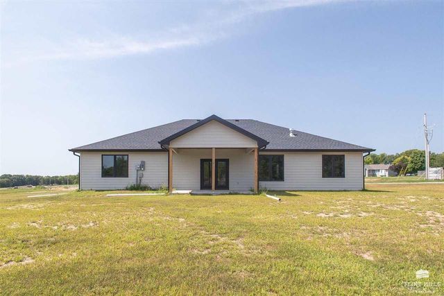 2008 Arbor Lane, Wamego, KS 66547