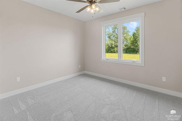 2008 Arbor Lane, Wamego, KS 66547