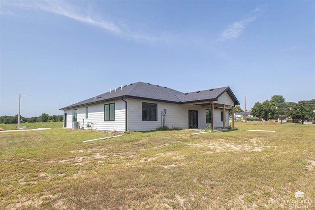 2008 Arbor Lane, Wamego, KS 66547