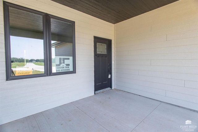 2008 Arbor Lane, Wamego, KS 66547